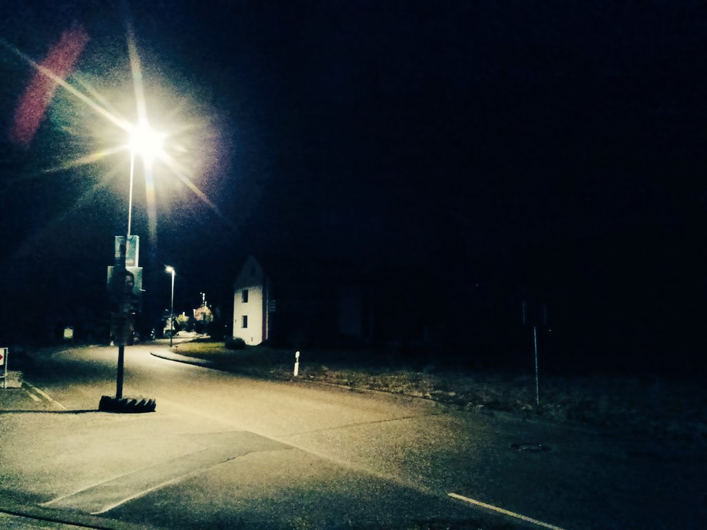 JoGoebel's tweet photo. Ab 21 Uhr kurzfristig keine #Bahn von #Bretten nach #Ölbronn und #Mühlacker mehr. #Bus über #Bauschlott hat ne nun andere Streckenführung, Ansagen sind falsch, Busfahrer juckts net. Ewig Heimlaufen. Danke für nix #Landratsamt #Enzkreis, @KVV_GmbH, #VPE, #Südwestbus! #ÖPNV #Dorf https://t.co/CCof28koqO
