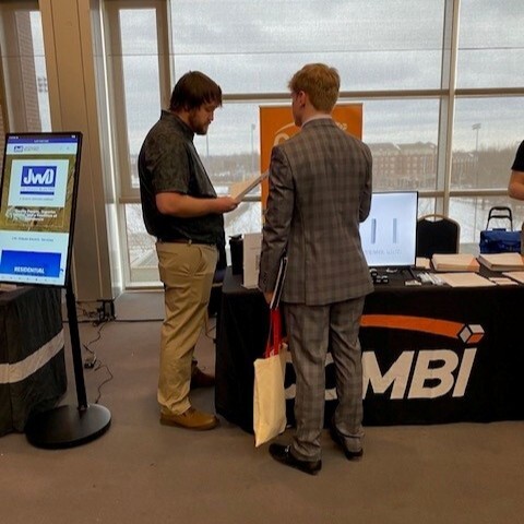 combipackaging's tweet photo. At Combi, we know careers take shape where preparation meets opportunity. That’s exactly what events like the University of Akron’s Engineering and Computing Career Fair are all about. 

Are you ready to create end-of-line packaging solutions at Combi?  https://t.co/mungqK7SJD https://t.co/s4xfStFhC3