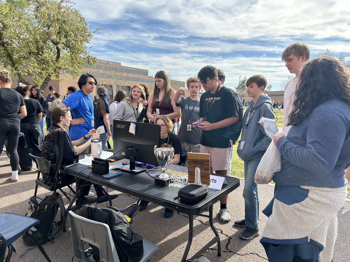 Gilbert High School tweet media