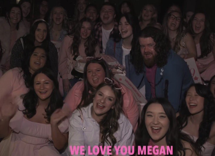 Yes we do!!!!🩷🩷🩷🩷