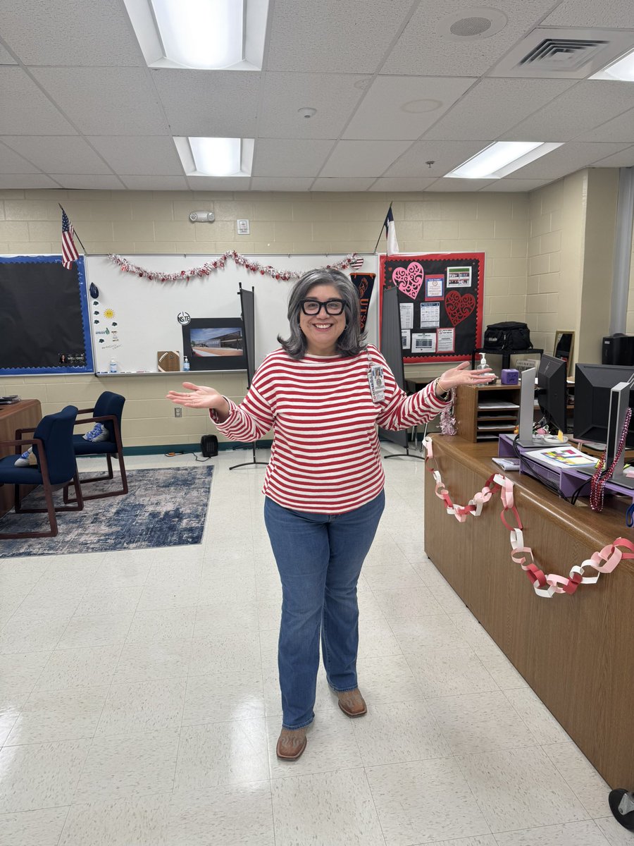 Stinson Kindness Week. Twins Day. 
#SkyhawkPride
#MedinasMarvels
Can you find my twin Waldo 🤷🏻‍♀️