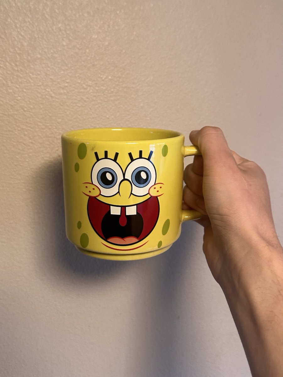 PausedSponge's tweet photo. Spongebob cup set https://t.co/37e4I8ltbi