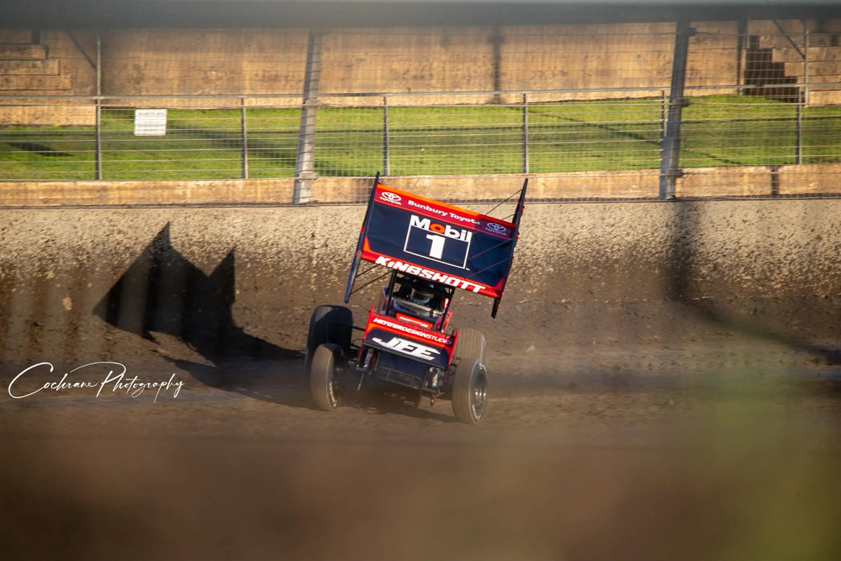 Krikke_Msport2's tweet image. Dayne and the Krikke Motorsport team added another podium to their 2025-26 season campaign following a third-place finish in last night's Performance Racegear Midweek Mayhem at the Perth Motorplex.
#KrikkeMotorsport     
#NextLevel    
#OnPoint