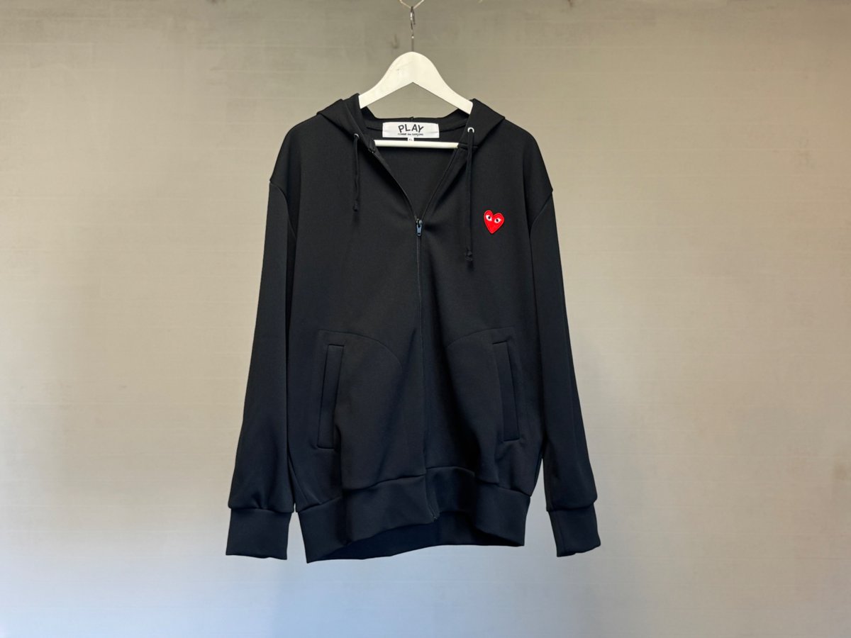 play comme des garsons hoodie プレイコムデギャルソンのフーディ 艶