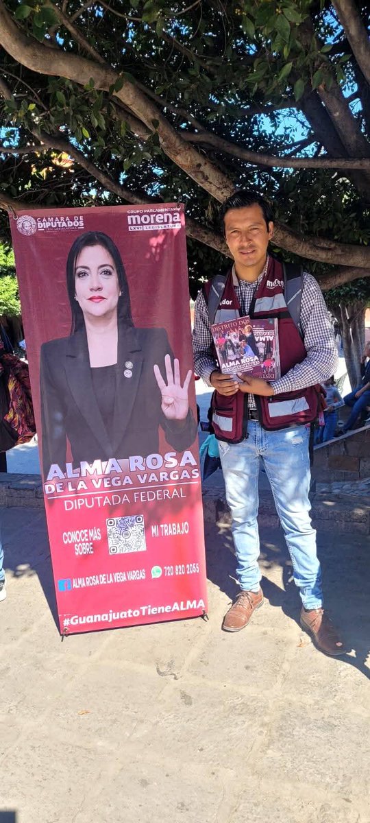 AlmaRosaGto's tweet photo. 📍 La cercanía con la gente es la base de mi trabajo.
Desde el Congreso impulso iniciativas por el #Distrito02, mientras mi equipo mantiene presencia en territorio, escuchando y atendiendo a nuestras vecinas y vecinos.🙌
Legislar es caminar junto al pueblo. 🤝🇲🇽 https://t.co/vZQ5ZEMrcu