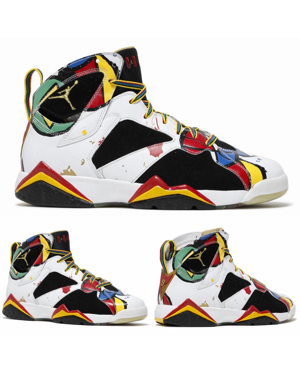 zSneakerHeadz tweet media