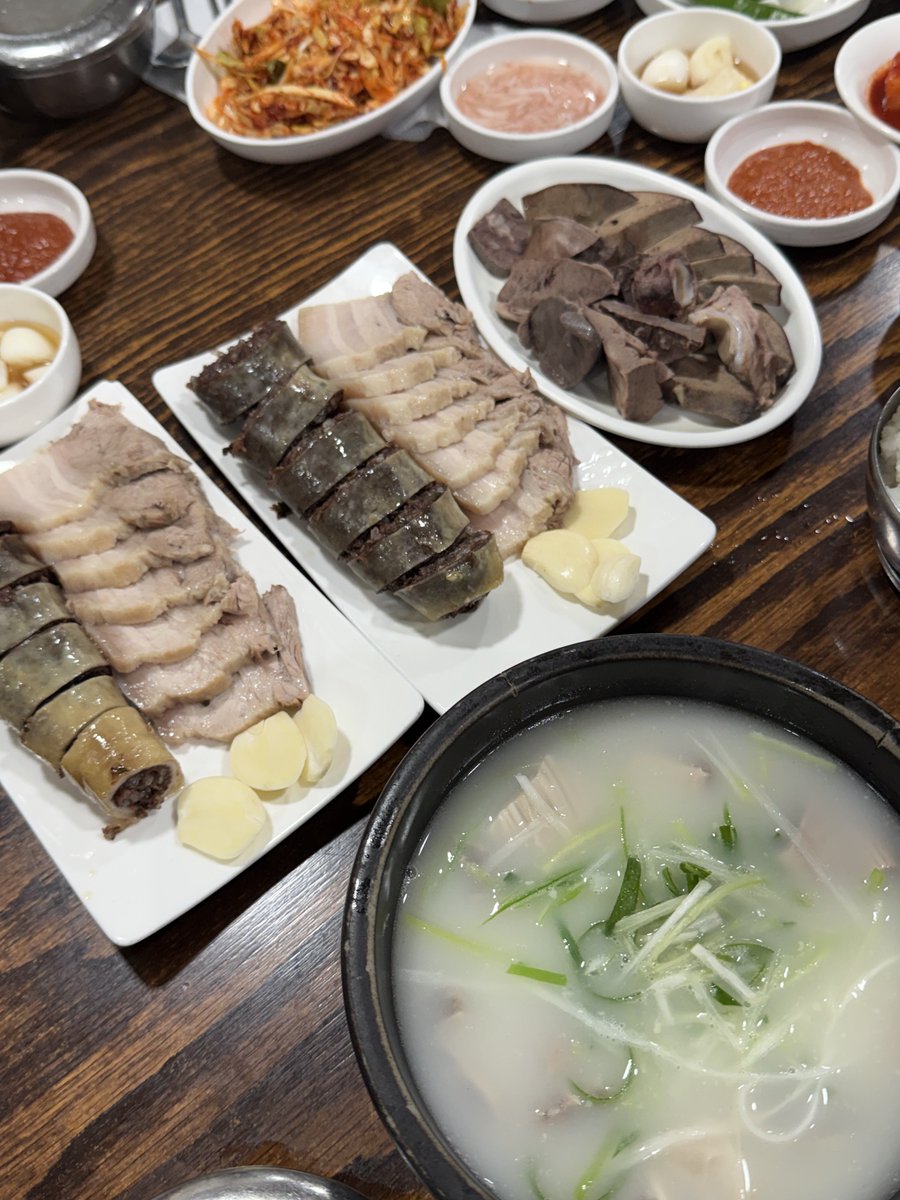 대구 놀러와서배터지게먹는중!!!