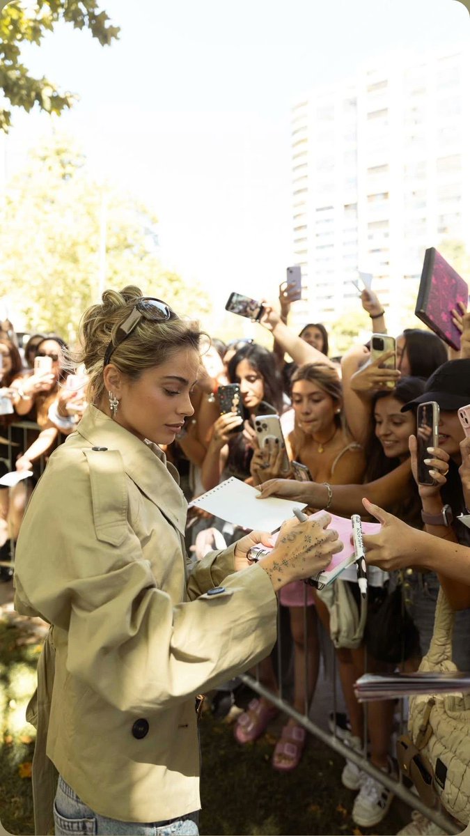 estoy cansada de fingir que no me duele no conocer a tini 😭
