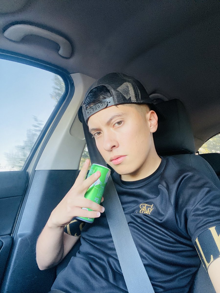 rawwsimoon tweet media