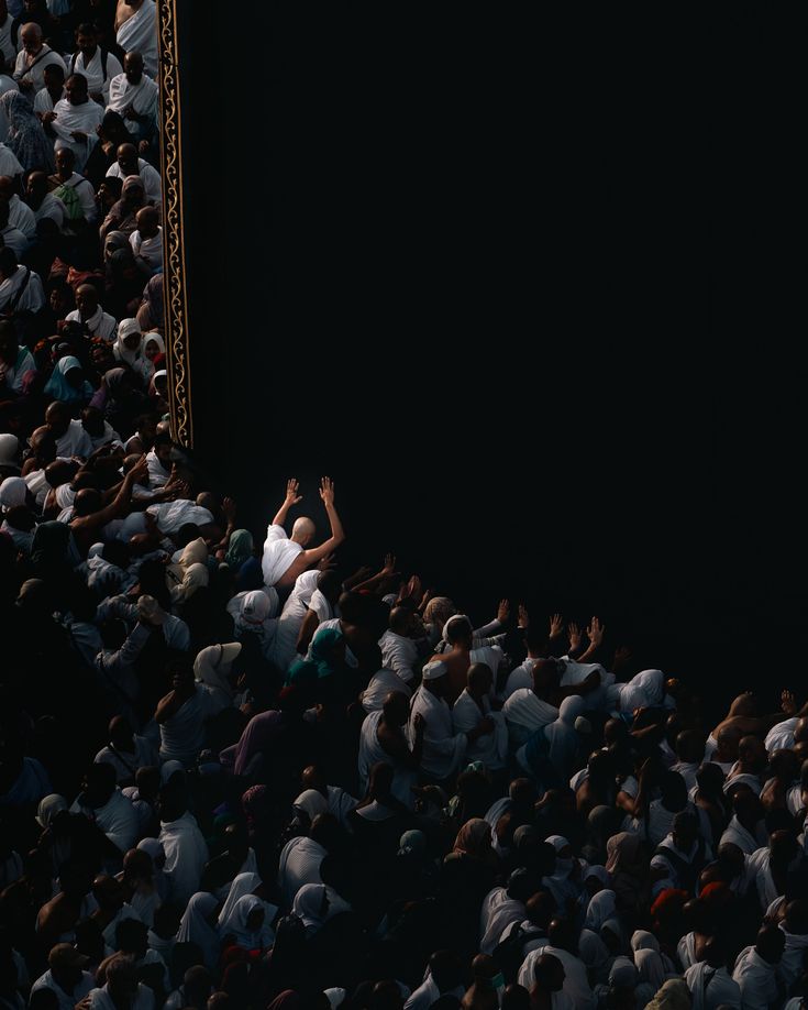 "وَهَب لِي يَا إِلَهِي مِنكَ عَونًا 
يُسَانِدُنِي إِذَا صَعُبَ المَسَيرُ"
#فكروكتابة