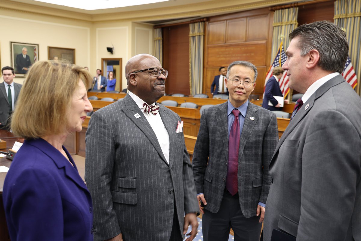 House Science Committee tweet media