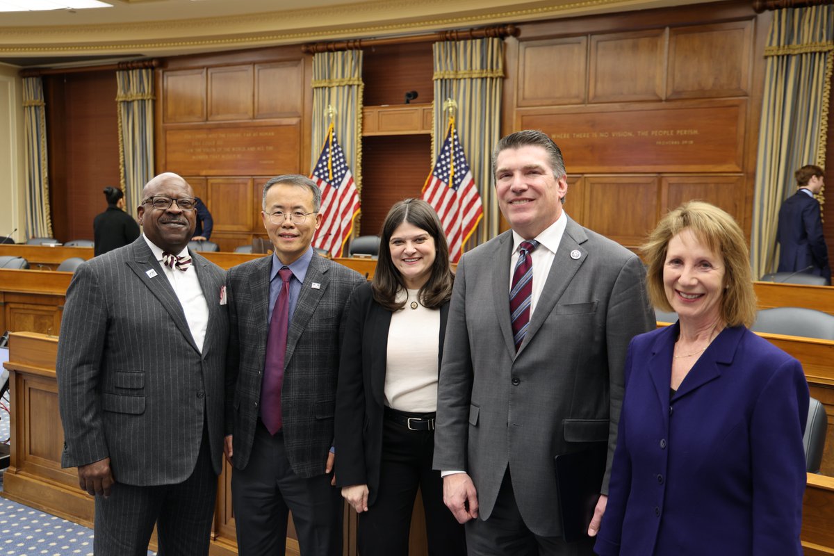 House Science Committee tweet media