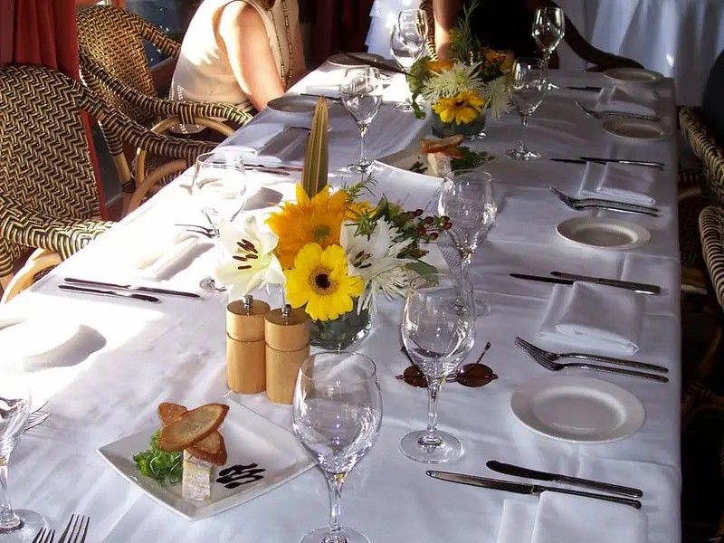 3 Top Tips For Your Wedding Reception Centerpieces

Read more 👉 lttr.ai/AoG2A

#WeddingCenterpieces #WeddingReceptionCenterpieces #Decor