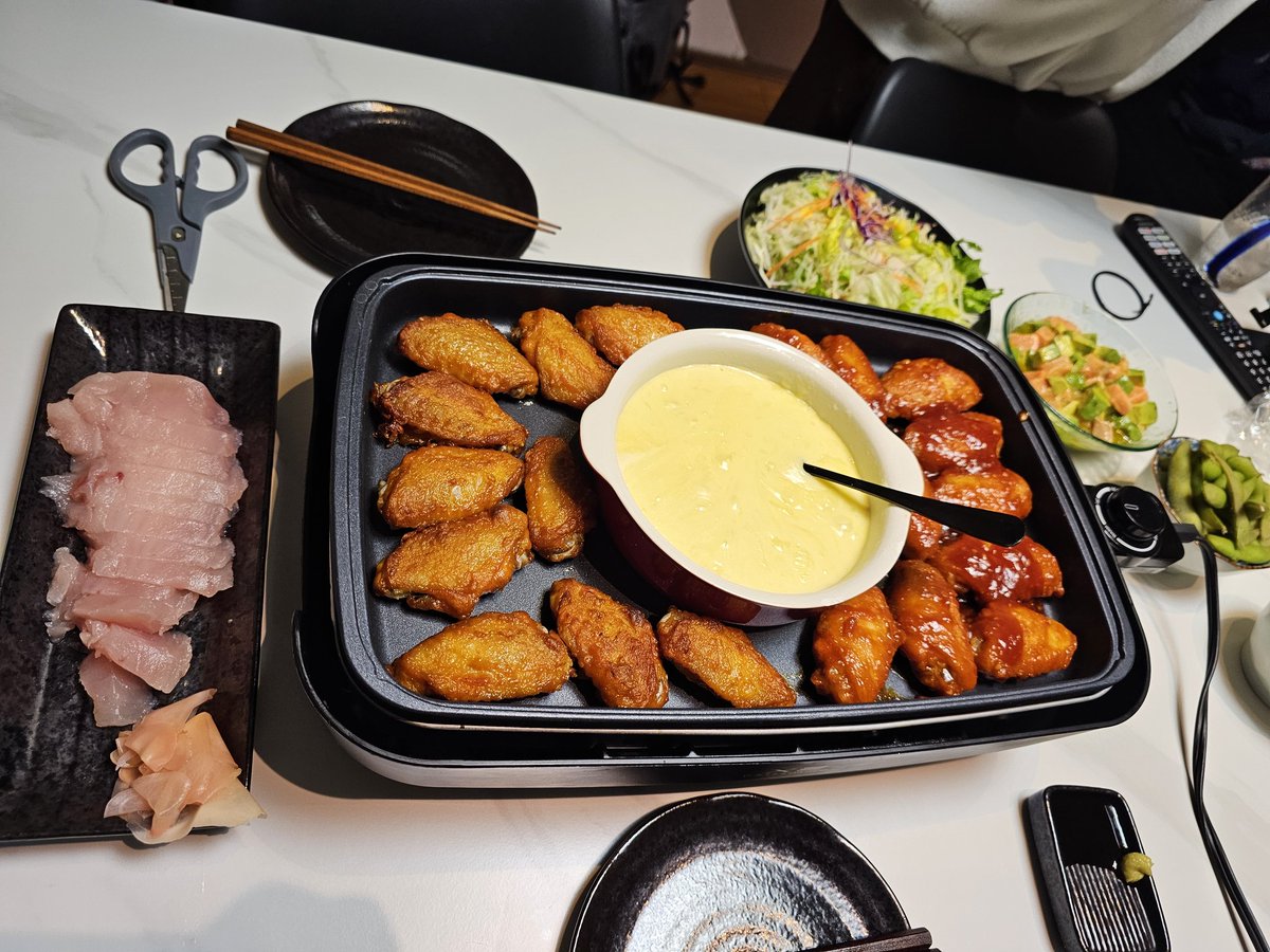 昨日は嫁さんの誕生日でした UFOチキンが食べたいって言ったからサイゼ