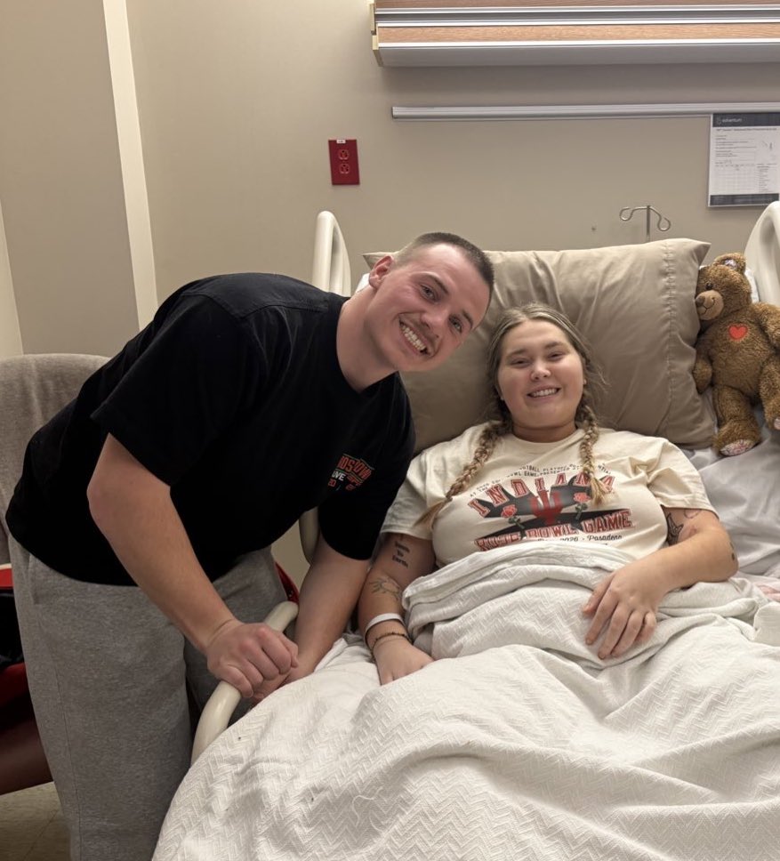 blak3yx's tweet photo. my girlfriend, rylie, was diagnosed with a rare spinal cancer around October called midline glioma. 
we both love IU football and Fernando Mendoza. his mother has MS and before Rylie was diagnosed with her cancer, we thought she had MS, as it has some similar symptoms. 
I reached out to anybody related to IU to try and get a video from him because I know it’d mean a lot coming from someone like him who can relate in a way. 

@qb_fernando thank you and congrats on everything we love you and IU 

below will be linked her gofundme thank you to everyone for the support