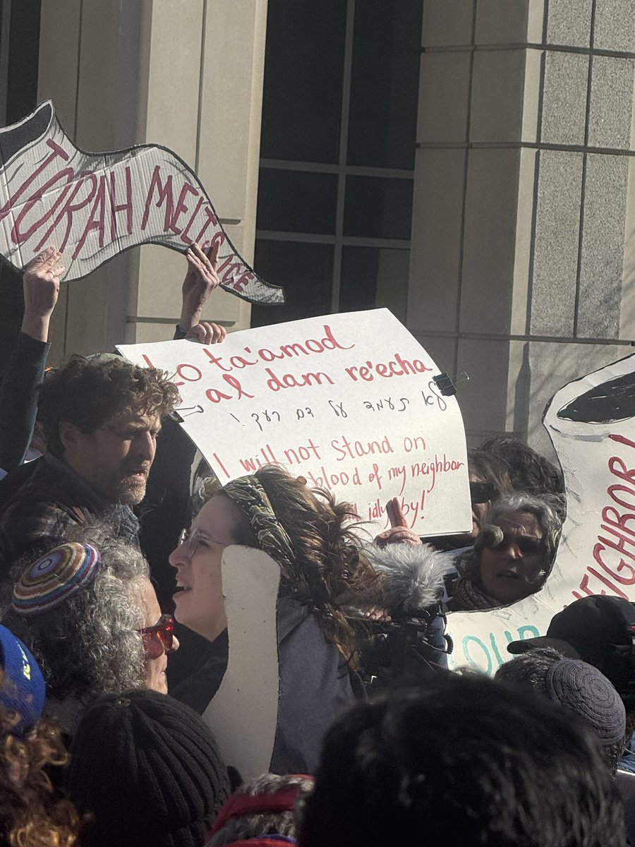 bradlander's tweet photo. Hundreds of #JewsAgainstICE protested outside ICE headquarters in DC today.
We won’t stand idly by while they abduct our neighbors.
Thanks @truahrabbis @bendthearc (and rabbis & cantors & lay leaders from pretty much every synagogue, youth group & summer camp I’ve gone to) https://t.co/rhzOxGBoVg