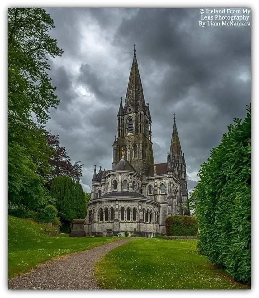 ThisIsIreland3's tweet image. 📍St.Fin Barre's Cathedral Co. Cork 🇮🇪

Situated on a site where worship has been offered since 606AD, Saint Fin Barre’s Cathedral is the finest example of French Neo-Gothic Cathedral architecture in Ireland and one of the most coherent in Western Europe 🏰

#Cork #Cathedral