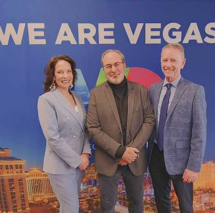 tcordervegas's tweet photo. Thanks to author/journalist Jon Ralston for being our guest at my 1st Chairman's luncheon for the Vegas Chamber. We had a great discussion about his new book The Game Changer. @RalstonReports https://t.co/YCGmqY1qEM