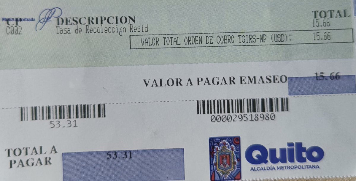 eezhigrea's tweet photo. Señores @MunicipioQuito me podrían decir a qué se debe el valor que cobran por recolección de basura? Les invito a darse una vuelta por mi sector para que constaten como hay basura por todo lado, por aquí a duras penas pasa el camión.. Están abusando del pueblo!!! @DanielNoboaOk https://t.co/AqYShcQ2bm
