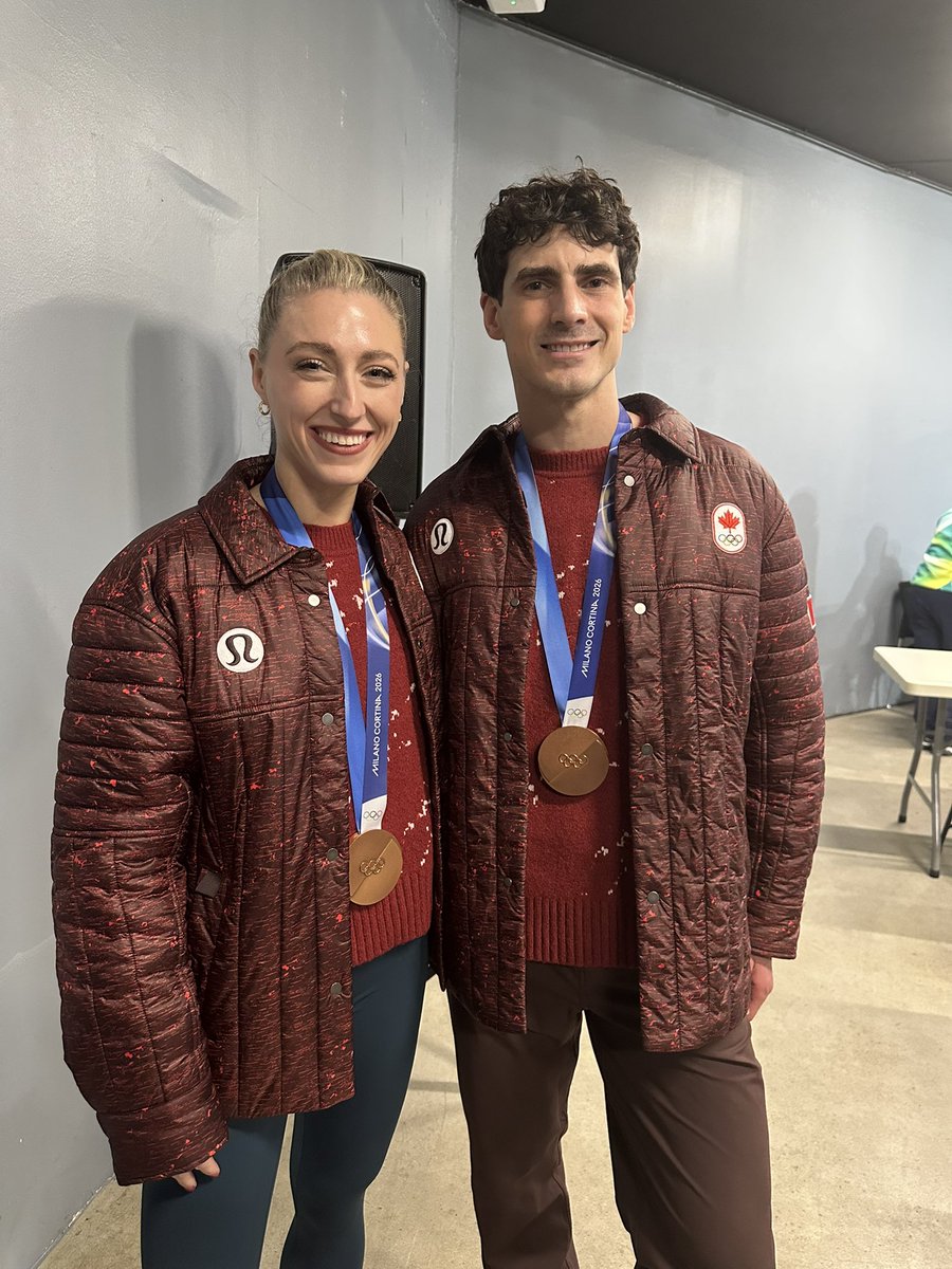 goldenskate's tweet image. Your 2026 Olympic Bronze medalists 🥉 Piper Gilles / Paul Poirier 🇨🇦 👏🏻👏🏻👏🏻

#FigureSkating #MilanoCortina2026 #Olympics #WinterOlympics