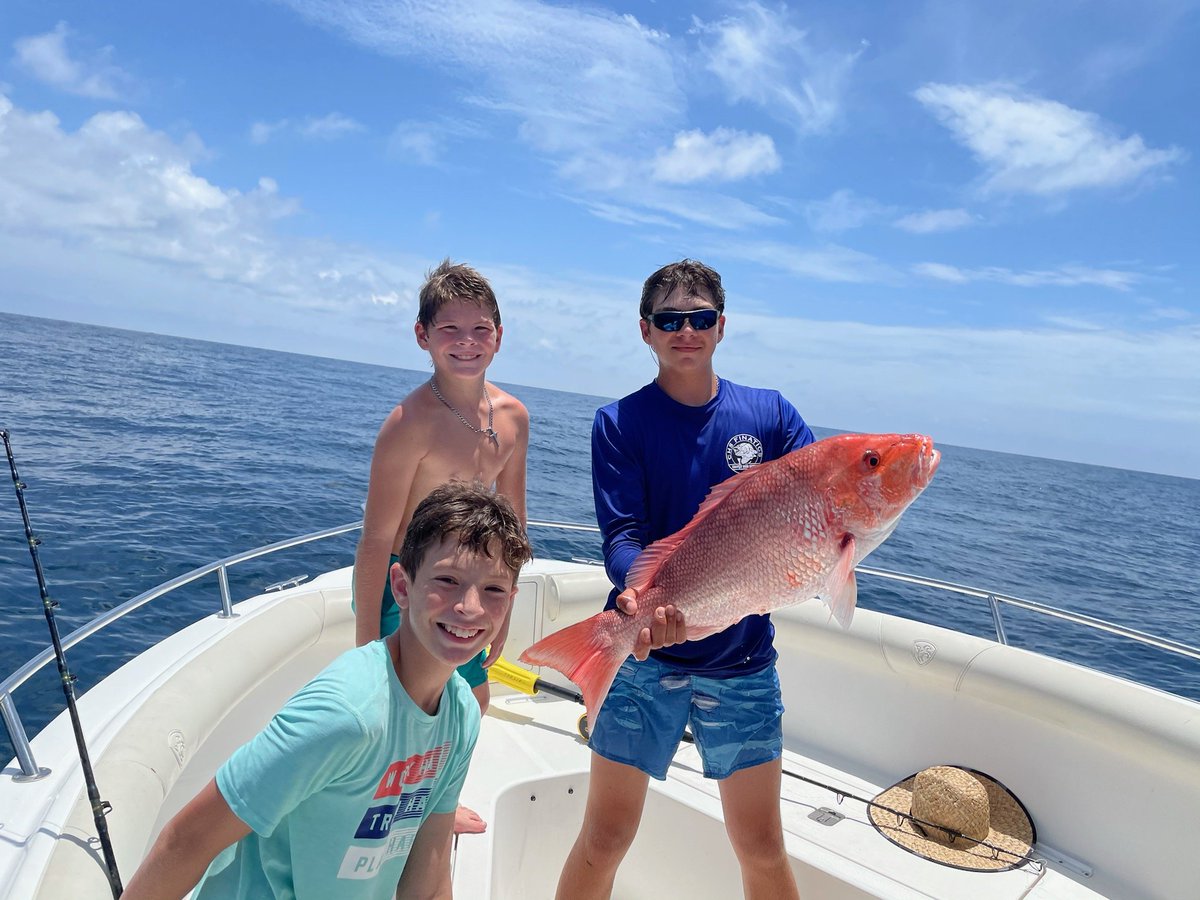 South Atlantic red snapper update:
Proposed 2026 season under new EFPs:
39–62 days across FL, GA, SC, NC.
Last year? Two days.
These permits would also test improved state data programs to replace flawed federal estimates.
Public comment coming soon.
Offshore anglers — this