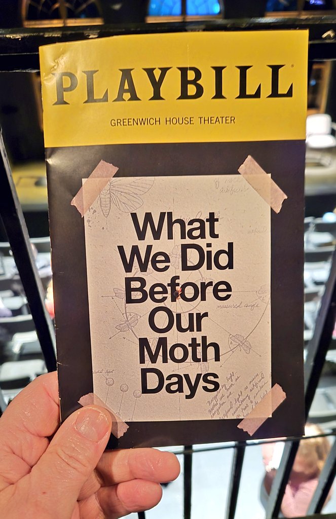 grapesunwrapped's tweet photo. Bring it! (And there are famous people in the audience.) #notme #theatrelover #MothDays https://t.co/Tr0xnrDU9G