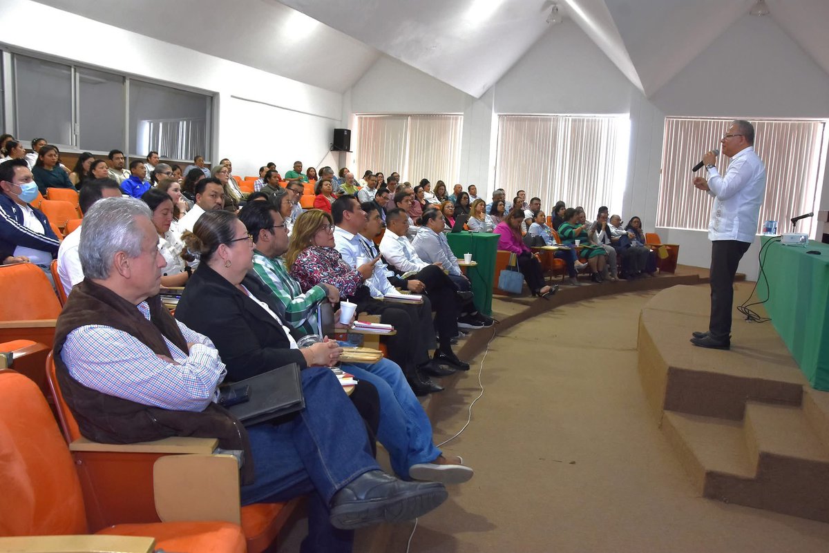 Llevamos a cabo la capacitación "Reformas Fiscales 2026" para actualizar a nuestras y los servidores públicos. Con el análisis de criterios normativos, garantizamos procesos más precisos, transparentes y de calidad para la ciudadanía. 

❇️ facebook.com/share/p/1AVbho…