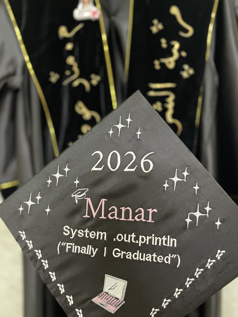 mx_rn66's tweet image. ليلة العمر ❤️👩🏼‍🎓
11/2/2026🎓
#تخرج_جامعة_أم_القرى_74 
#HCI