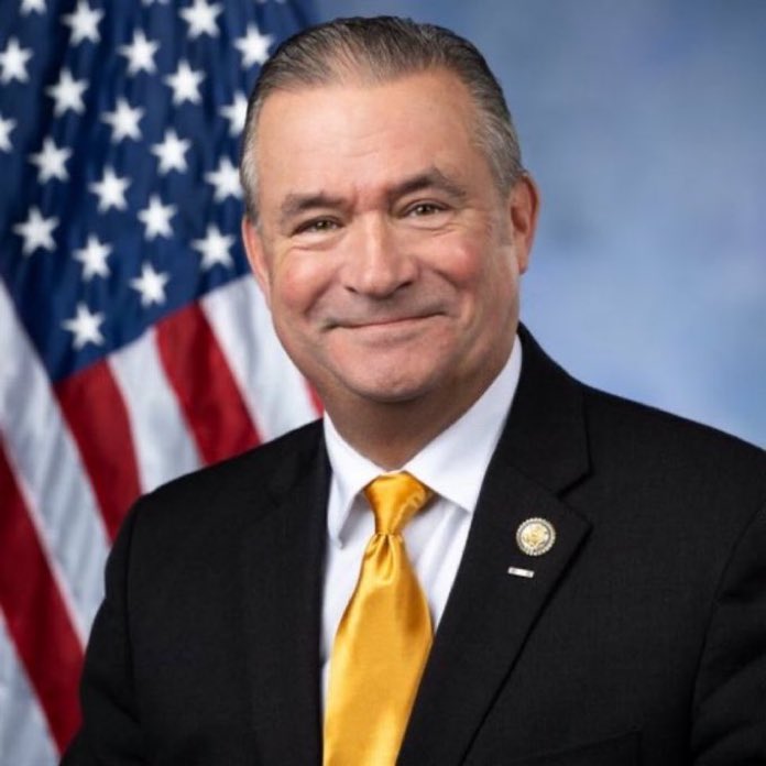BasedBandita's tweet image. Look at this face. It’s the face of a traitor and a PHONY “Republican.” Rep. Don Bacon NEEDS to be primaried and REMOVED from the Republican Party.

He is more of a Democrat than majority of Democrats themselves, constantly voting against President Trump and OUR interests.