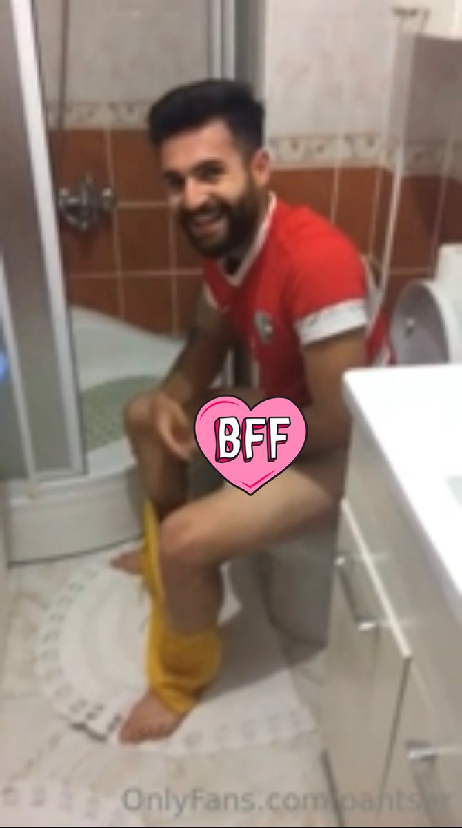 EmbarrassedMan tweet media