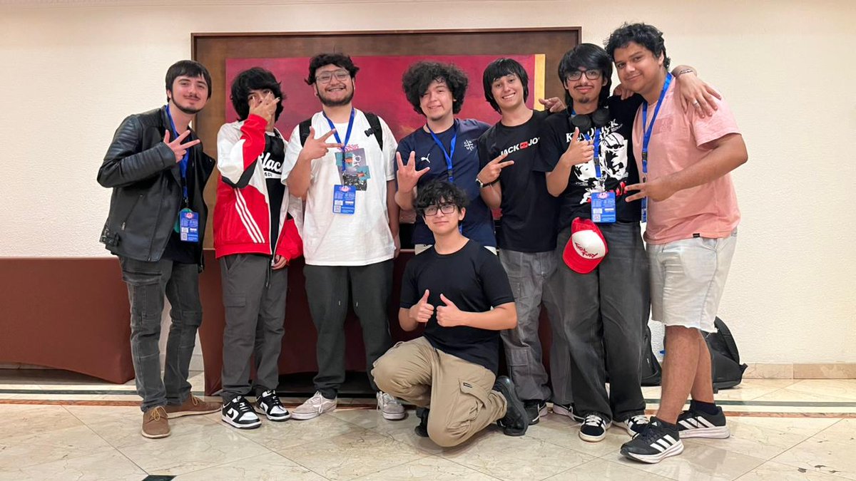 Unas semanas atrás WLB estuvo presente en el torneo nacional Zenkoku Taikai 4!
Felicitamos a todos por su desempeño, sobre todo a <a href="/mar123gd/">mar123gd</a> por una asombrosa run superando 2 veces su seed! ¡Felicitaciones a todos! 
¡También agradecer a <a href="/akimkleo/">🐞 LG/CS3 MkLeo 🐞</a> por compartir con el equipo!