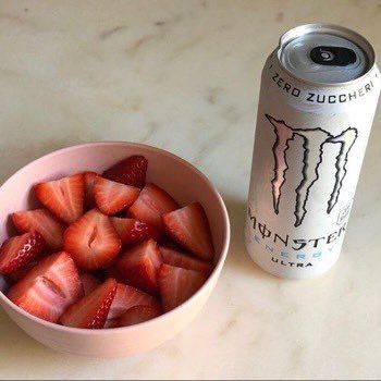 lowcalsfairy's tweet photo. ☆ edtwt group-chat ☆

rules:
- 18+
- weight check ins
- share intakes
- all disorders are welcome
- inspire each other to stay on track, do themed diets, share workouts, share recipes, make friends !!

leave a comment and follow if you wanna be added !! ♡ https://t.co/sdZBefNOqS