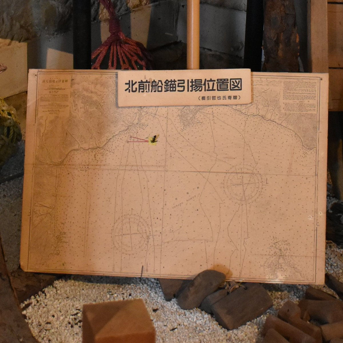 日本最古の #ストーブ】 1856年、#五稜郭 を設計した武田斐三郎が #箱