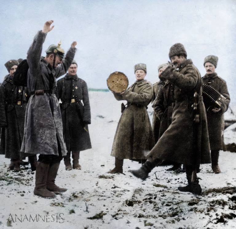TheNameofWar's tweet image. Russian soldiers teaching German POW's The Cossack's Dance on the Eastern Front (1915)
