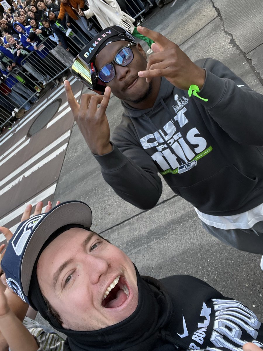 KylefromtheSway's tweet photo. My guy‼️🤙🏻 @Kenneth_Walker9 https://t.co/300s8axA6e