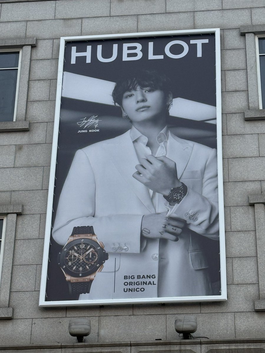 หล่อสะอาดเหมือนอาบน้ำตลอดเวลา

JUNGKOOK FOR HUBLOT