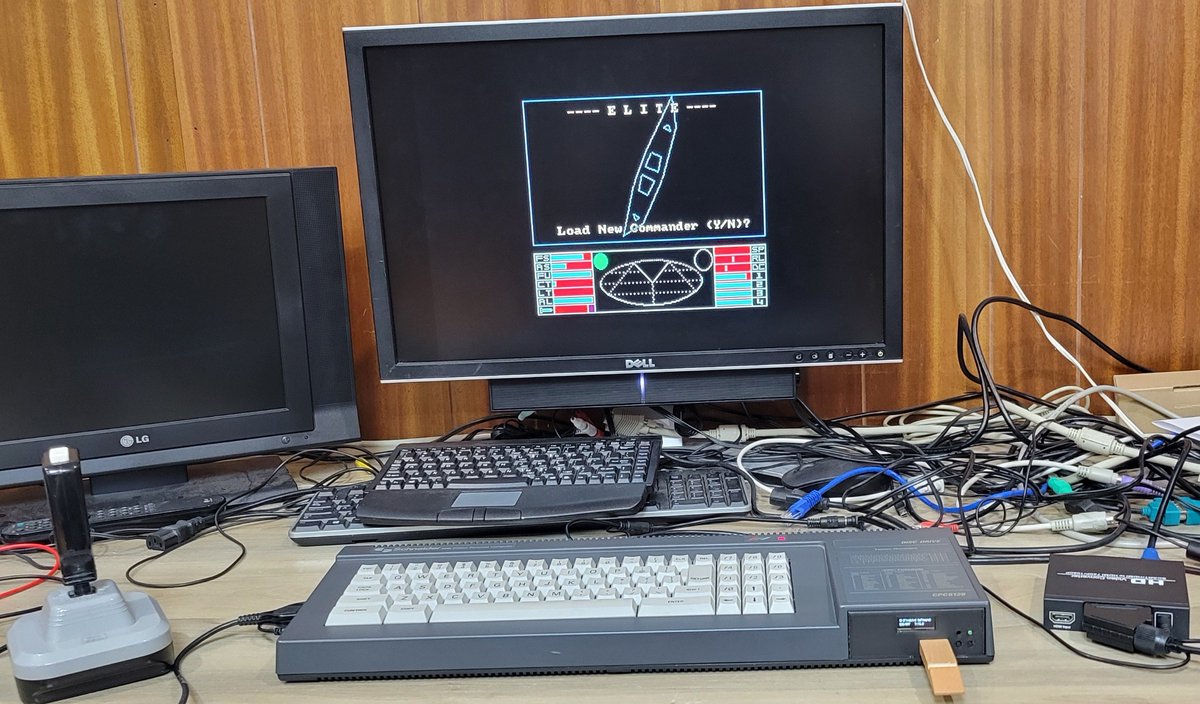 Andrew's Tech Break tweet media