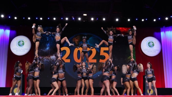 This fame is a way of life #WCW 
#6Xcelebrity #raleighwood  #ssx