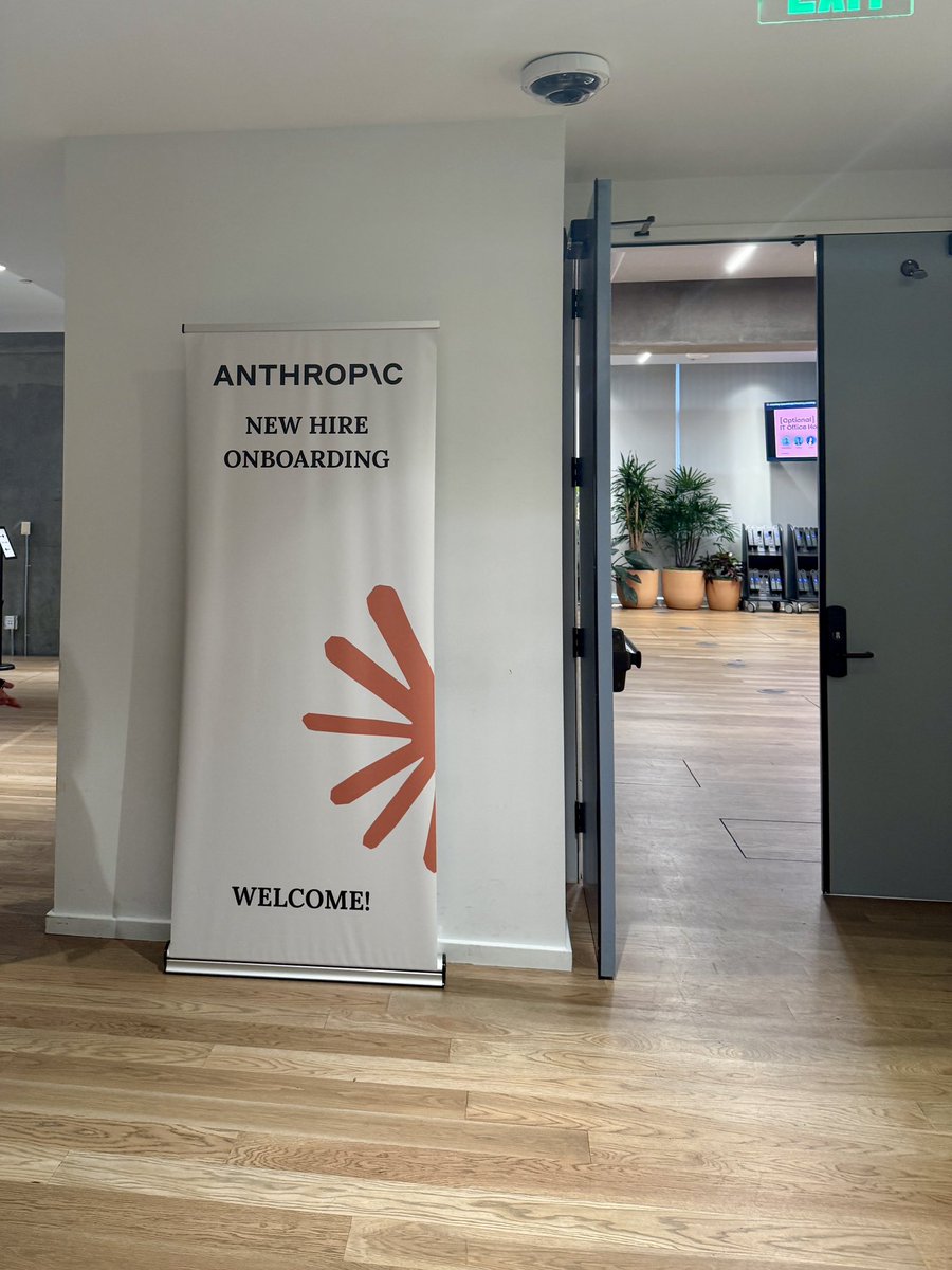 BioUnit000's tweet image. POV: your parents finally acknowledge you