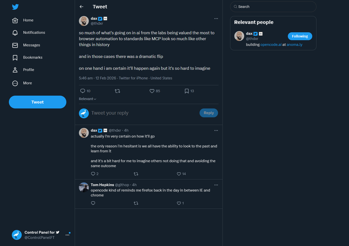 Twitter Control Panel 白色じゃ眩しい! けどダーク(黒)は目が疲れる、残像が見える🥺 ああ!仕事が早い!! Control Panel for Twitterさんが ...