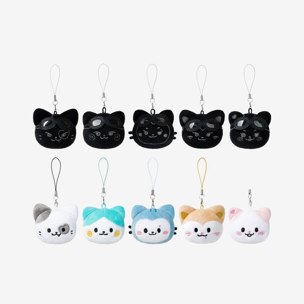 🆕【 ITZY 】 ITZY - 3RD WORLD TOUR 「TUNNEL VISION」 MD 🖤Ktown4u