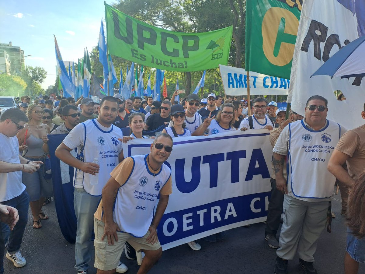 suttach's tweet photo. El Chaco también se movilizó para decirle #NOalareformalaboral . Nuestros compañeros y compañeras estuvieron presentes en la movilización convocada por la CGT Chaco https://t.co/1vPoSBsOwv