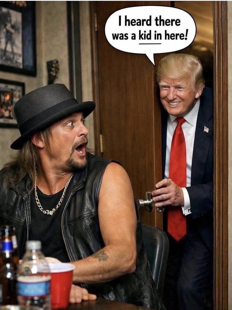 lickuponvv's tweet photo. @WhiteHouse https://t.co/7d3J2FhqVk