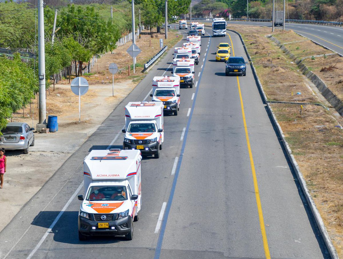 ¡Red hospitalaria sobre ruedas! Gobernación del Magdalena asigna recursos para 26 nuevos vehículos para el transporte de pacientes y profesional de salud.