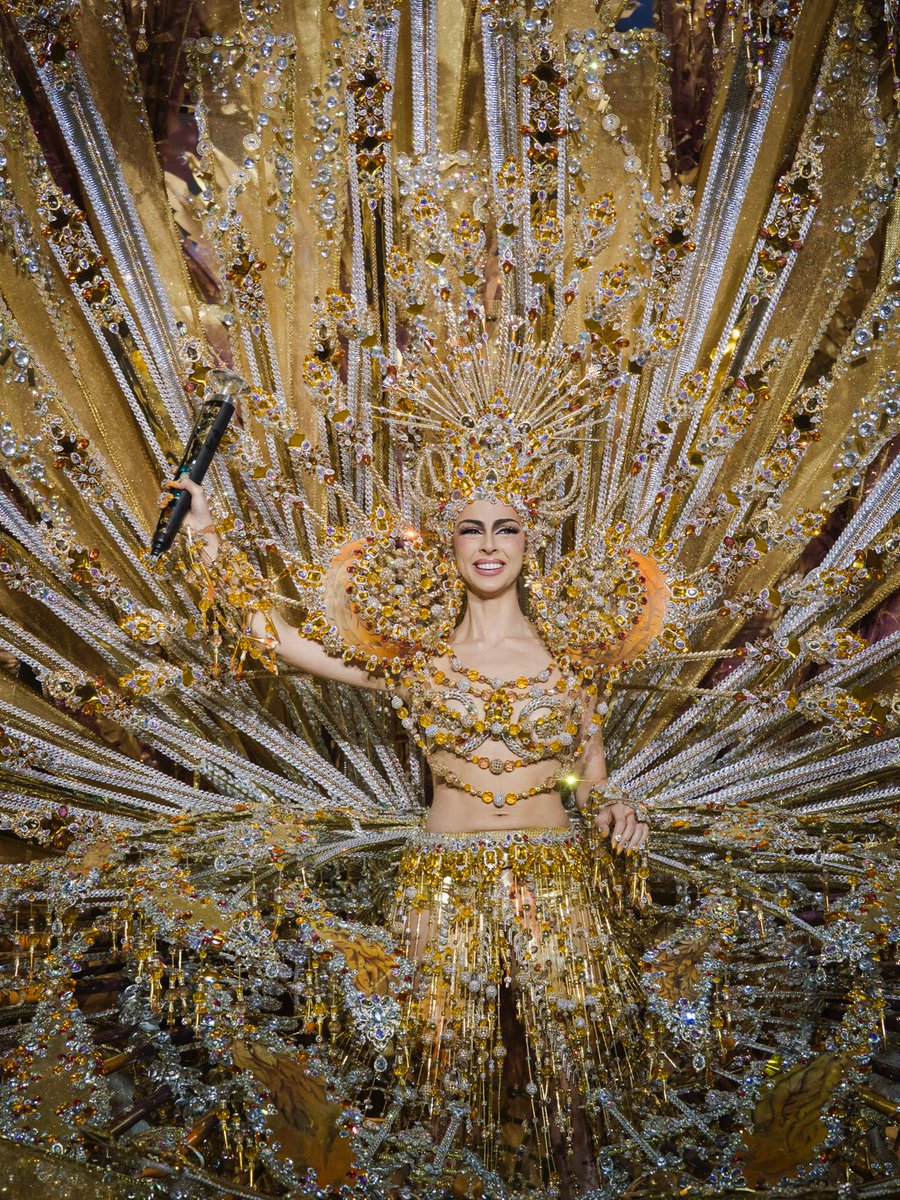 Carla Castro Castellano, Reina del Carnaval de Santa Cruz de Tenerife 2026 

➡️ rtvc.es/reina-carnaval…