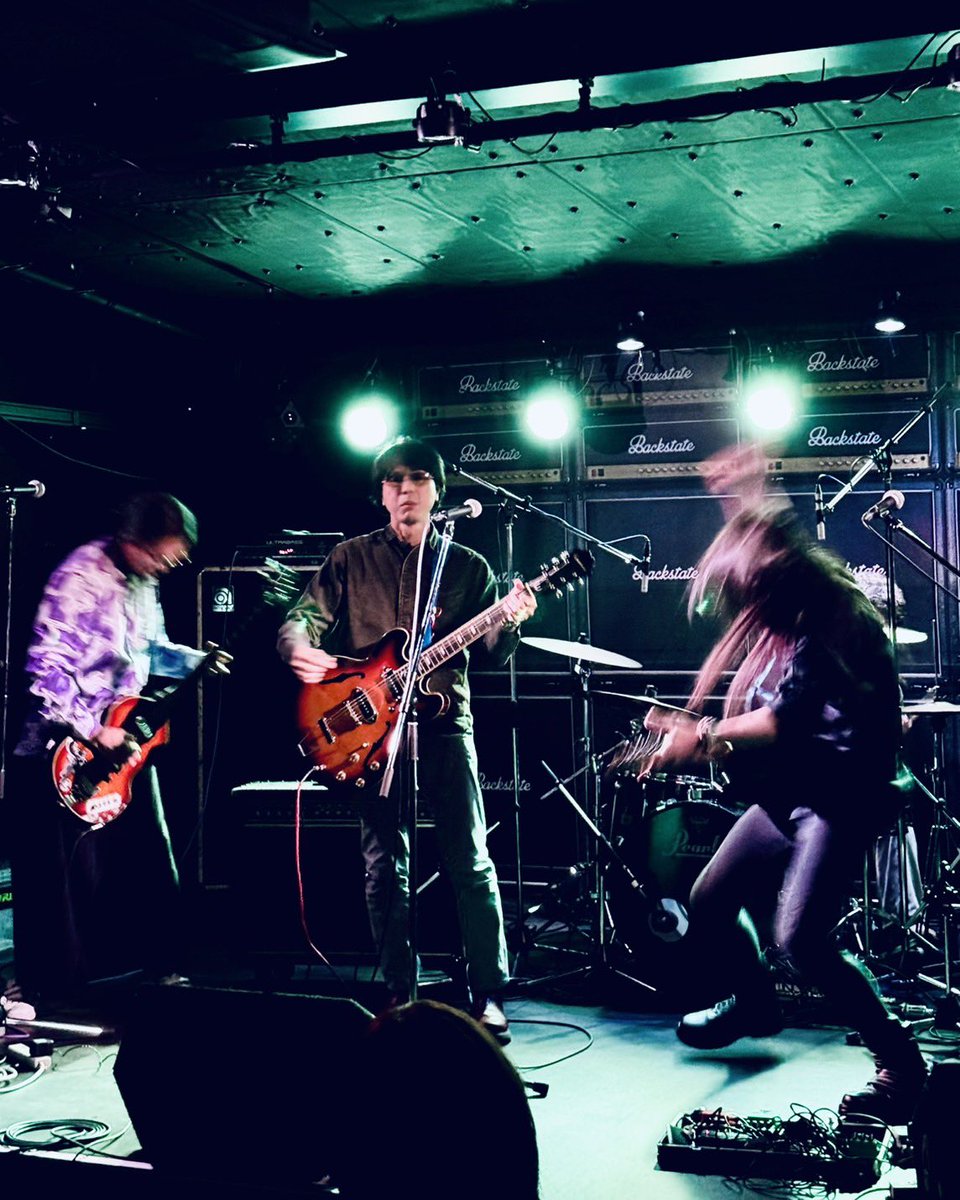 2025/12/6
LET″S GO GROOVY II @MIUMIU 2020

【場所】
ライブハウス back state

【出演】
ひこうせき
Daisuke
一関セレナーデ
ありの実2号館
ゴロロ
utari
compression
ひゃうだうず
まきた伸昭マイ・スイート・バンド
345号feat .青と黄色のピエロ
