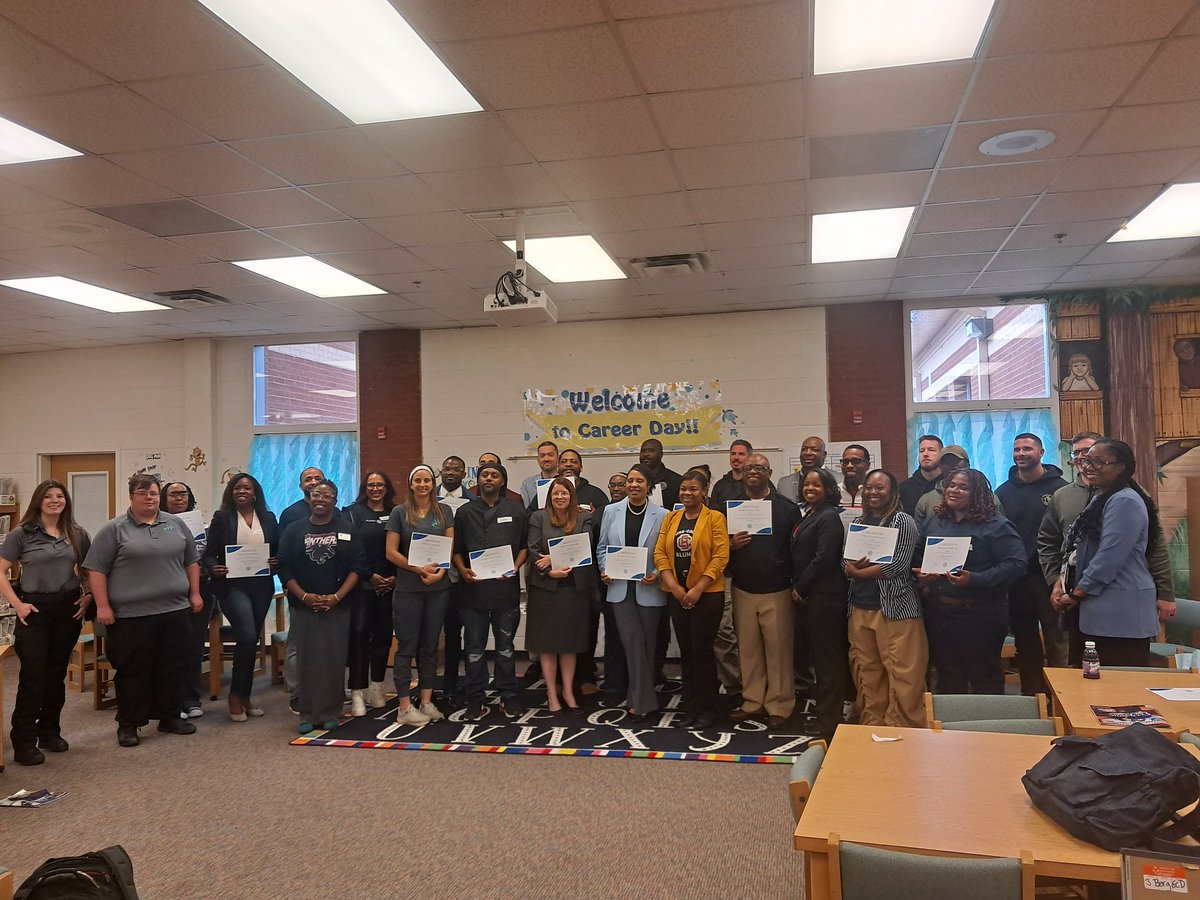 DeirdraMiller's tweet photo. Bobcats are CAREER DAY ready @BethlehemES_HCS ! Shout out to our wonderful School Counselors for hosting an amazing event! https://t.co/QmnMgCdzDz