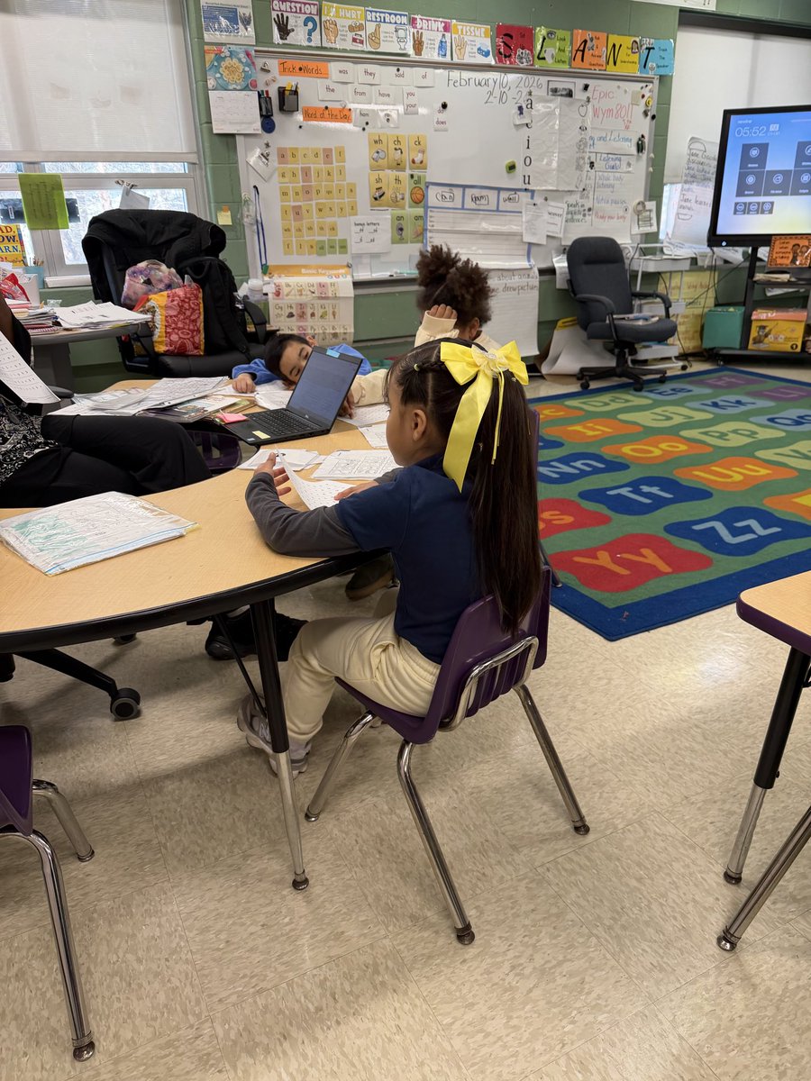 ms_marano's tweet photo. Teachers have analyzed their MOY DIBELS Data, down to the probe level. This allows our scholars to receive targeted small group instruction based on their individual needs.Can't wait to see our EOY Data @BaltCitySchools @MPEMS220 #proudliteracycoach #smallgroup #literacy #cln5 https://t.co/DdzzYUn1FC