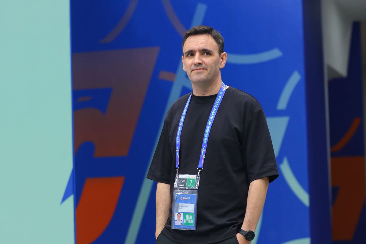 Hector Souto, pelatih Timnas Futsal Indonesia:

“Masih terasa sakit.....

Saya masih tidak percaya sejauh apa kita telah melangkah dengan begitu kuat.

Namun saya juga belum bisa memaafkan diri karena membiarkan sebuah final yang sudah ada di tangan kita terlepas.

Walaupun