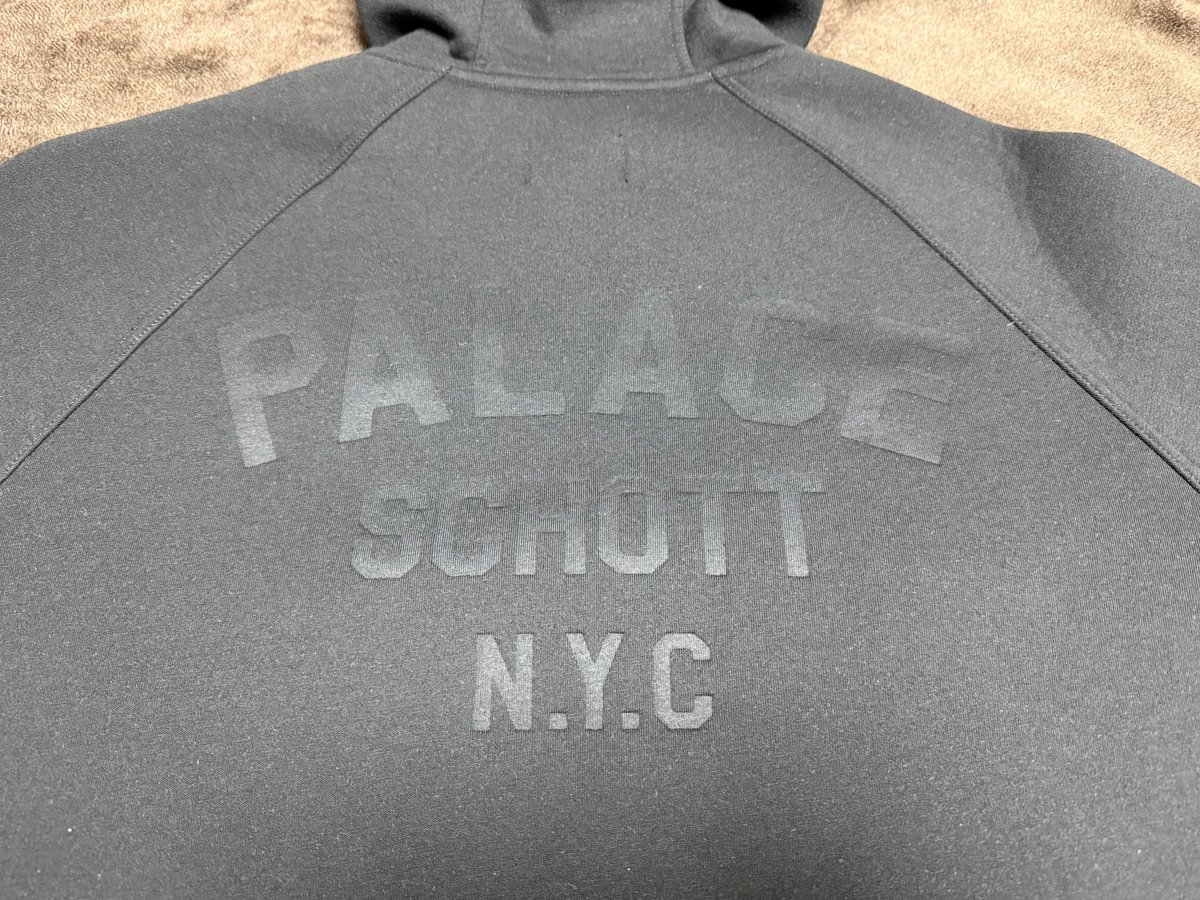 PALACE SCHOTT BONDED FLEECE HOOD Color:BLACK Price:¥35,200 これは